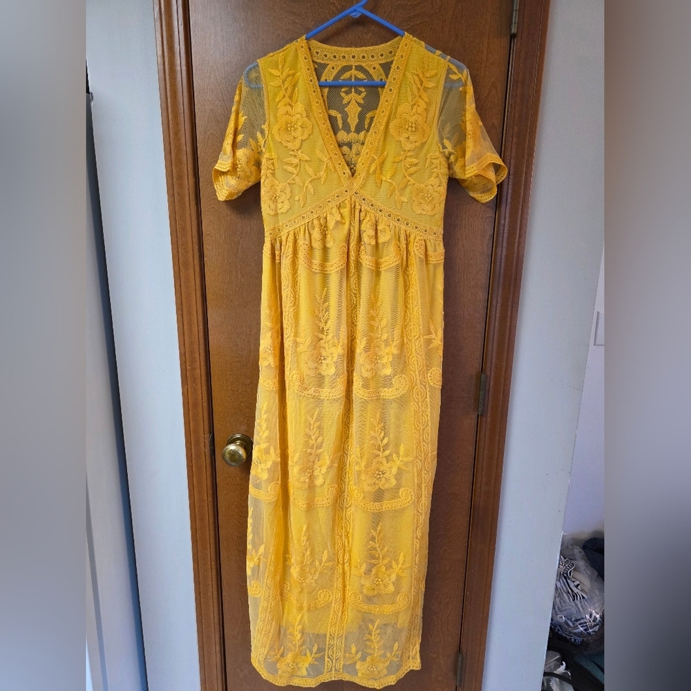 Lace Maxi Dress